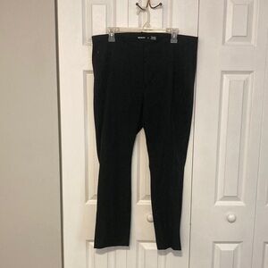 Old Navy Women's Black Pants Size 16 Extra High Rise Polished Pixie Skinny